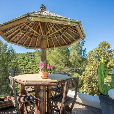 Апартаменты Le Patio Avec Piscine *